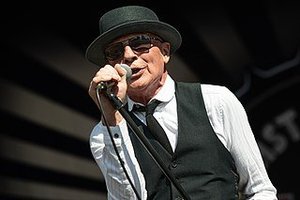 Phil Mogg - Artists & Creatives born April 15th, 1948
